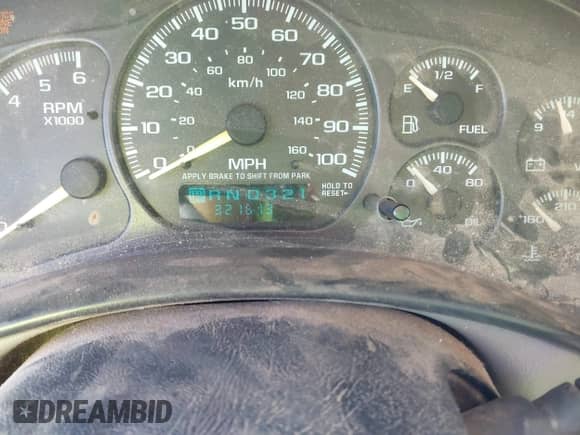 2000 Chevrolet Silverado 1500 LS with VIN 2GCEC19T2Y1199939, listed as a IAAI auction lot 41350239 with 321,613 mi miles and . Bid and sale history available at DreamBid. Image 7.