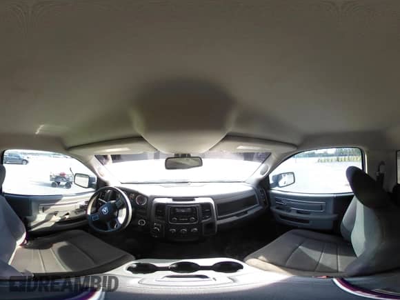 2019 Ram 1500 Tradesman with VIN 3C6JR6DT1KG546748, listed as a IAAI auction lot 41478969 with 53,139 mi miles and . Bid and sale history available at DreamBid. Image 18.