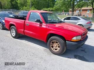 2003 Dodge Dakota with VIN 1D7FL16X63S355300, listed as a IAAI auction lot 42140778 with 224,898 mi miles and . Bid and sale history available at DreamBid. Image 1.