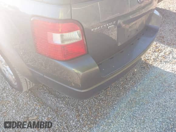 2005 Ford Freestyle Limited с VIN 1FMZK06155GA55328, выставлен на аукционе IAAI как лот 43178143 с пробегом 246 160 миль миль и . История ставок и продаж доступна на DreamBid. Изображение 16.