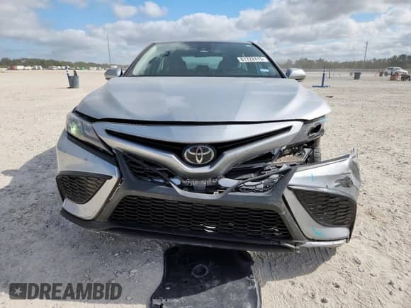 2023 Toyota Camry SE z VIN 4T1G11AK6PU749787, wystawiony jako Copart lot #81722415 z przebiegiem 33 266 mil mil oraz Szkoda całkowita • Salvage title. Historia ofert i sprzedaży dostępna na DreamBid. Obrazek 5.