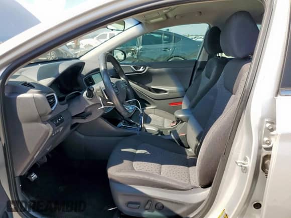 2019 Hyundai Ioniq SEL с VIN KMHC75LC9KU125324, выставлен на аукционе Copart как лот 71323575 с пробегом Не указан миль и Списание • Salvage title. История ставок и продаж доступна на DreamBid. Изображение 7.