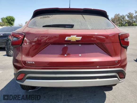 2025 Chevrolet Trax LT with VIN KL77LHEP3SC156459, listed as a Copart auction lot 80382105 with 11,645 mi miles and Salvage title. Bid and sale history available at DreamBid. Image 6.