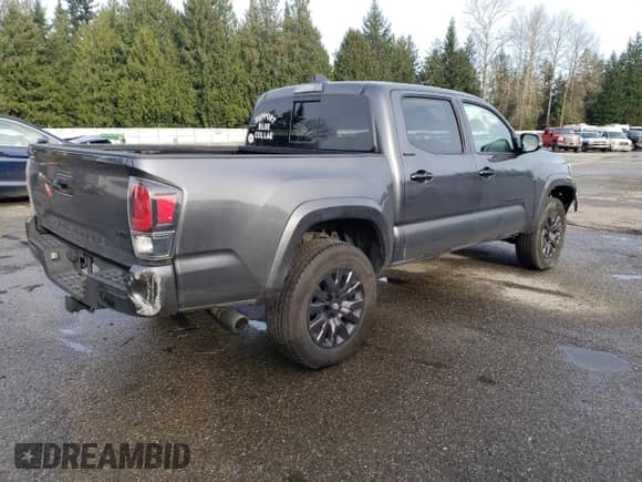 2022 Toyota Tacoma Limited with VIN 3TMGZ5AN2NM466075, listed as a Copart auction lot 85933694 with 40,606 mi miles and Salvage title. Bid and sale history available at DreamBid. Image 3.