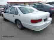1996 Chevrolet Caprice 1SA Special Value с VIN 1G1BL52P3TR183328, выставлен на аукционе IAAI как лот 43535005 с пробегом Не указан миль и . История ставок и продаж доступна на DreamBid. Изображение 3.