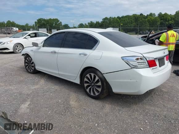 2015 Honda Accord Touring z VIN 1HGCR6F70FA013958, wystawiony jako IAAI lot #42919174 z przebiegiem 195 994 mil mil oraz . Historia ofert i sprzedaży dostępna na DreamBid. Obrazek 3.