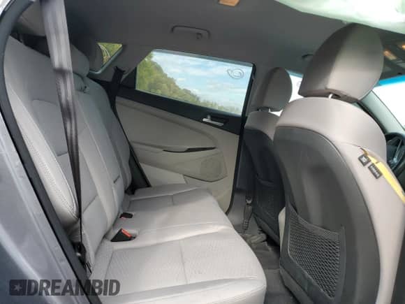 2019 Hyundai Tucson Value с VIN KM8J3CA47KU020266, выставлен на аукционе Copart как лот 85088785 с пробегом 32 327 миль миль и Списание • Salvage title. История ставок и продаж доступна на DreamBid. Изображение 11.