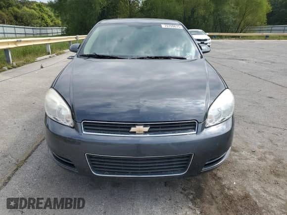2011 Chevrolet Impala LS Fleet z VIN 2G1WF5EK2B1112881, wystawiony jako Copart lot #70709675 z przebiegiem 87 095 mil mil oraz Szkoda całkowita • Salvage title. Historia ofert i sprzedaży dostępna na DreamBid. Obrazek 5.