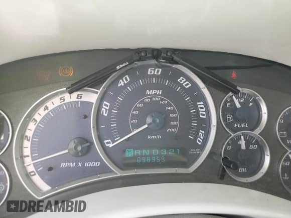 2000 GMC Sierra 1500 SL with VIN 1GTEC14V5YZ231749, listed as a Copart auction lot 65427385 with 98,959 mi miles and Salvage title. Bid and sale history available at DreamBid. Image 9.