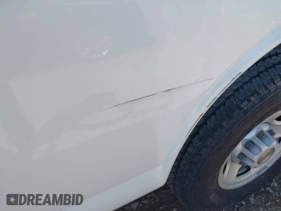 2003 Chevrolet Express Passenger with VIN 1GAHG39U331116872, listed as a IAAI auction lot 42273134 with 70,473 mi miles and . Bid and sale history available at DreamBid. Image 12.