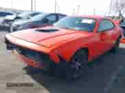 2016 Dodge Challenger R/T Scat Pack z VIN 2C3CDZFJXGH351790, wystawiony jako IAAI lot #41459795 z przebiegiem 69 129 mil mil oraz . Historia ofert i sprzedaży dostępna na DreamBid. Obrazek 18.