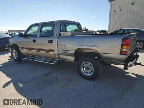 2004 Chevrolet Silverado 2500 LT z VIN 1GCGC23U04F146109, wystawiony jako Copart lot #76325114 z przebiegiem 167 064 mil mil oraz Szkoda całkowita • Salvage title. Historia ofert i sprzedaży dostępna na DreamBid. Obrazek 2.