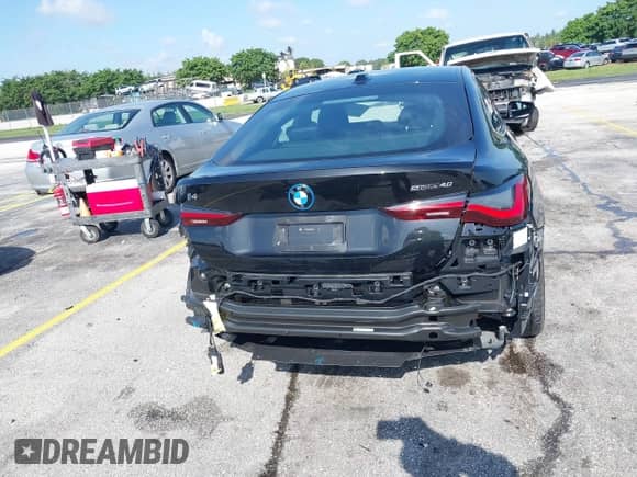 2024 BMW i4 eDrive40 с VIN WBY73AW05RFS81143, выставлен на аукционе IAAI как лот 42669404 с пробегом 14 926 миль миль и . История ставок и продаж доступна на DreamBid. Изображение 6.