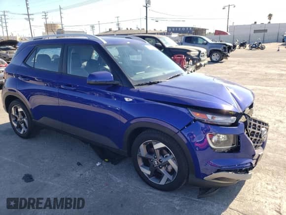 2023 Hyundai Venue SEL with VIN KMHRC8A35PU228841, listed as a Copart auction lot 70652184 with 8,778 mi miles and Salvage title. Bid and sale history available at DreamBid. Image 4.