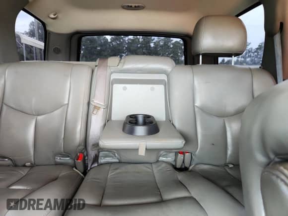 2004 Chevrolet Tahoe LT с VIN 1GNEC13Z34J282767, выставлен на аукционе Copart как лот 70754755 с пробегом 320 190 миль миль и Списание • Salvage title. История ставок и продаж доступна на DreamBid. Изображение 10.