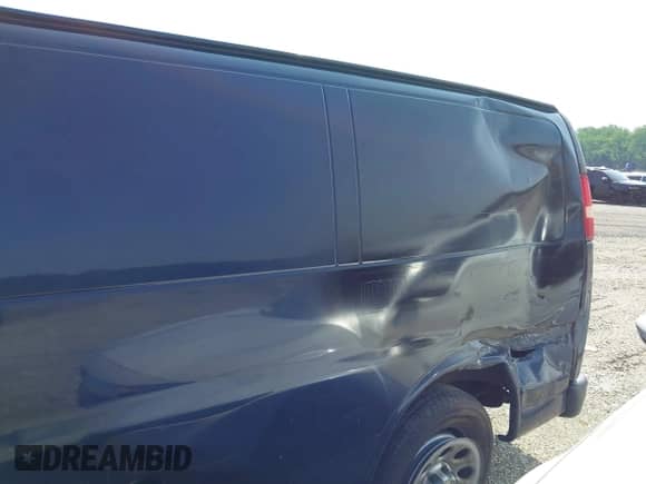 2009 Chevrolet Express Cargo with VIN 1GCFG15X691183218, listed as a IAAI auction lot 42419591 with 181,296 mi miles and . Bid and sale history available at DreamBid. Image 6.