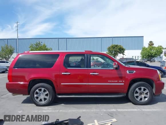 2008 Cadillac Escalade ESV с VIN 1GYFK66888R160245, выставлен на аукционе IAAI как лот 42642205 с пробегом 163 669 миль миль и . История ставок и продаж доступна на DreamBid. Изображение 14.