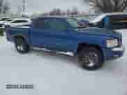 2008 Dodge Dakota Laramie with VIN 1D7HW58N68S637012, listed as a Copart auction lot 45932835 with 152,146 mi miles and Clean title. Bid and sale history available at DreamBid. Image 4.