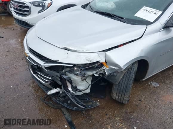 2021 Chevrolet Malibu LS z VIN 1G1ZC5ST0MF038195, wystawiony jako IAAI lot #42643730 z przebiegiem 74 247 mil mil oraz . Historia ofert i sprzedaży dostępna na DreamBid. Obrazek 6.