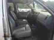 2005 Dodge Dakota SLT z VIN 1D7HW48K85S226691, wystawiony jako Copart lot #59007185 z przebiegiem Nie podano mil oraz Czysty tytuł • Clean title. Historia ofert i sprzedaży dostępna na DreamBid. Obrazek 7.