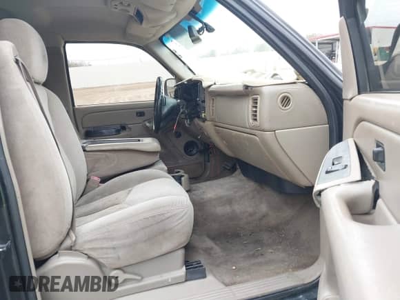 2004 Chevrolet Silverado 1500 LS with VIN 1GCEC19V24Z134799, listed as a IAAI auction lot 41311598 with 253,029 mi miles and . Bid and sale history available at DreamBid. Image 5.