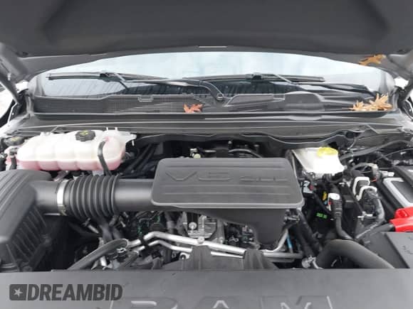 2025 Ram 1500 Lone Star z VIN 1C6RRFFG1SN537641, wystawiony jako IAAI lot #41563794 z przebiegiem 11 488 mil mil oraz . Historia ofert i sprzedaży dostępna na DreamBid. Obrazek 10.