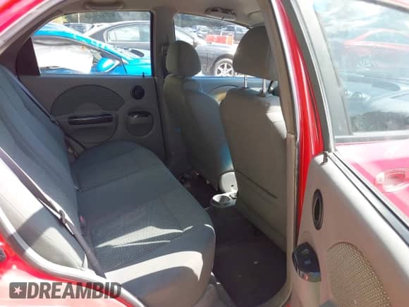 2005 Chevrolet Aveo LT с VIN KL1TG52635B390425, выставлен на аукционе IAAI как лот 43281221 с пробегом 218 578 миль миль и . История ставок и продаж доступна на DreamBid. Изображение 8.