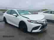 2023 Toyota Camry Hybrid XSE с VIN 4T1K31AK1PU603690, выставлен на аукционе IAAI как лот 42315623 с пробегом 46 954 миль миль и . История ставок и продаж доступна на DreamBid. Изображение 1.