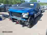 2024 Chevrolet Silverado 1500 LT Trail Boss z VIN 3GCUDFED4RG208525, wystawiony jako IAAI lot #42239130 z przebiegiem 22 472 mil mil oraz . Historia ofert i sprzedaży dostępna na DreamBid. Obrazek 2.