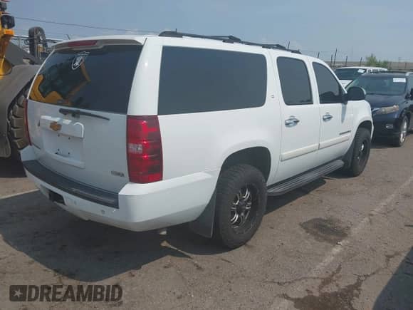 2007 Chevrolet Suburban LT с VIN 3GNFK16317G229697, выставлен на аукционе IAAI как лот 42670452 с пробегом 266 002 миль миль и . История ставок и продаж доступна на DreamBid. Изображение 4.