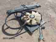 2015 Chevrolet Silverado 2500HD Work Truck z VIN 1GC1KUE81FF569806, wystawiony jako IAAI lot #42896050 z przebiegiem 160 673 mil mil oraz . Historia ofert i sprzedaży dostępna na DreamBid. Obrazek 12.