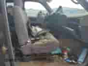 1997 Dodge 1500 z VIN 3B7HF13Z3VG719831, wystawiony jako Copart lot #70197324 z przebiegiem 338 146 mil mil oraz Czysty tytuł • Clean title. Historia ofert i sprzedaży dostępna na DreamBid. Obrazek 7.