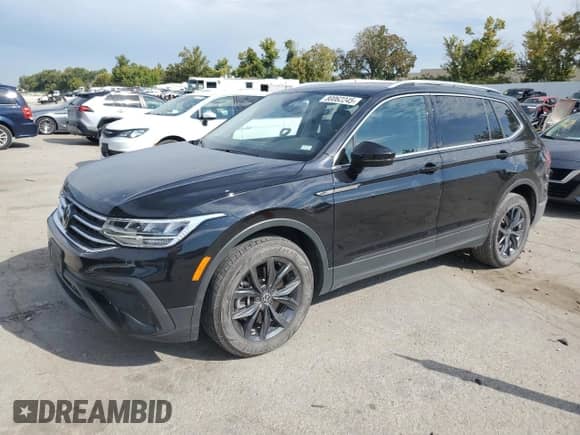 2022 Volkswagen Tiguan SE z VIN 3VV3B7AX4NM092408, wystawiony jako Copart lot #80062245 z przebiegiem 36 502 mil mil oraz Szkoda całkowita • Salvage title. Historia ofert i sprzedaży dostępna na DreamBid. Obrazek 1.