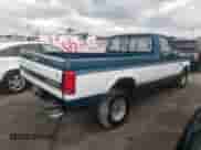 1996 Ford F-150 z VIN 2FTEF15N4TCA01681, wystawiony jako Copart lot #70951194 z przebiegiem 102 388 mil mil oraz Szkoda całkowita • Salvage title. Historia ofert i sprzedaży dostępna na DreamBid. Obrazek 3.
