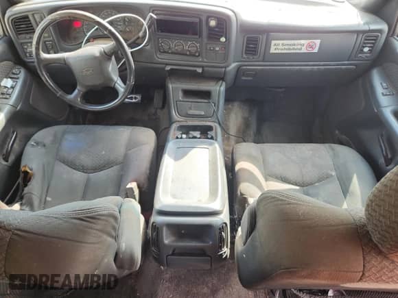 2002 Chevrolet Avalanche z VIN 3GNEC13T22G159875, wystawiony jako Copart lot #81021665 z przebiegiem 283 990 mil mil oraz Szkoda całkowita • Salvage title. Historia ofert i sprzedaży dostępna na DreamBid. Obrazek 8.
