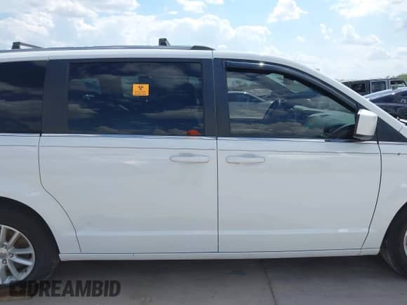 2019 Dodge Grand Caravan SXT with VIN 2C4RDGCG4KR617505, listed as a IAAI auction lot 42985085 with 100,245 mi miles and . Bid and sale history available at DreamBid. Image 13.