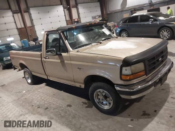 1996 Ford F-150 с VIN 1FTEF14YXTLA94532, выставлен на аукционе IAAI как лот 42358426 с пробегом Не указан миль и . История ставок и продаж доступна на DreamBid. Изображение 1.