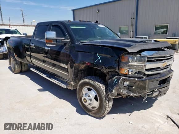 2018 Chevrolet Silverado 3500HD High Country with VIN 1GC4K1EY5JF182907, listed as a Copart auction lot 50472605 with 141,204 mi miles and Salvage title. Bid and sale history available at DreamBid. Image 6.