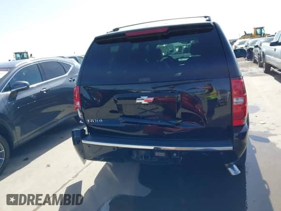 2009 Chevrolet Tahoe LTZ с VIN 1GNFC33J69R285570, выставлен на аукционе IAAI как лот 41701424 с пробегом 165 811 миль миль и . История ставок и продаж доступна на DreamBid. Изображение 16.