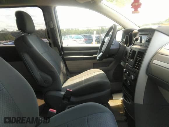 2010 Dodge Grand Caravan SE с VIN 2D4RN4DE3AR419010, выставлен на аукционе IAAI как лот 43028433 с пробегом 187 038 миль миль и . История ставок и продаж доступна на DreamBid. Изображение 5.