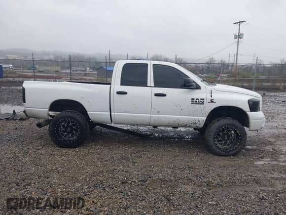 2004 Dodge 2500 SLT with VIN 3D7KU28C04G213576, listed as a IAAI auction lot 42005134 with 241,665 mi miles and . Bid and sale history available at DreamBid. Image 14.