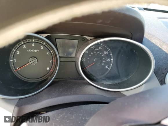 2013 Hyundai Tucson GL с VIN KM8JT3AB3DU655342, выставлен на аукционе Copart как лот 44532885 с пробегом Не указан миль и Списание • Salvage title. История ставок и продаж доступна на DreamBid. Изображение 9.