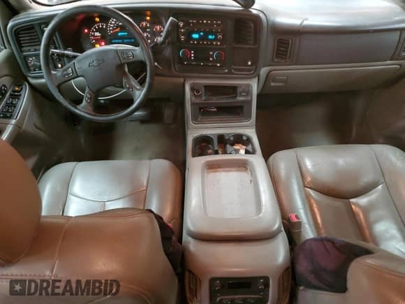 2005 Chevrolet Avalanche LS with VIN 3GNEK12T35G225603, listed as a Copart auction lot 84571165 with 188,519 mi miles and Clean title. Bid and sale history available at DreamBid. Image 8.