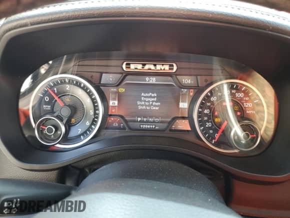 2019 Ram 1500 Laramie z VIN 1C6SRFDT3KN577222, wystawiony jako Copart lot #70502125 z przebiegiem 120 417 mil mil oraz Nie do naprawy • Non repairable. Historia ofert i sprzedaży dostępna na DreamBid. Obrazek 9.