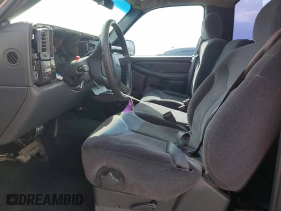 2000 GMC Sierra 1500 SL с VIN 1GTEC14WXYZ202059, выставлен на аукционе Copart как лот 64848665 с пробегом Не указан миль и Чистый • Clean title. История ставок и продаж доступна на DreamBid. Изображение 7.