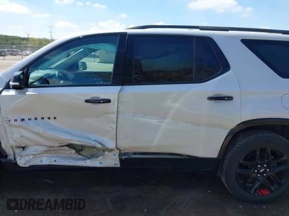 2020 Chevrolet Traverse Premier с VIN 1GNEVKKW7LJ115057, выставлен на аукционе IAAI как лот 42251770 с пробегом 52 582 миль миль и . История ставок и продаж доступна на DreamBid. Изображение 14.