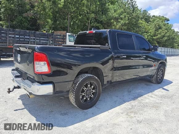 2020 Ram 1500 Big Horn with VIN 1C6RREFT8LN312223, listed as a Copart auction lot 64540805 with 84,182 mi miles and Clean title. Bid and sale history available at DreamBid. Image 3.