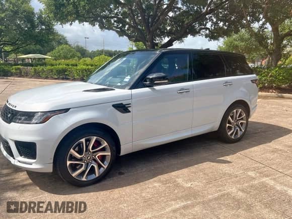 2018 Land Rover Range Rover Sport HSE Dynamic with VIN SALWV2SV3JA698608, listed as a Copart auction lot 61170055 with 44,784 mi miles and Clean title. Bid and sale history available at DreamBid. Image 2.