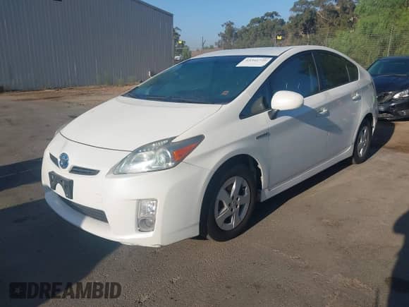2010 Toyota Prius III with VIN JTDKN3DU8A0061669, listed as a IAAI auction lot 43341726 with 212,911 mi miles and . Bid and sale history available at DreamBid. Image 2.
