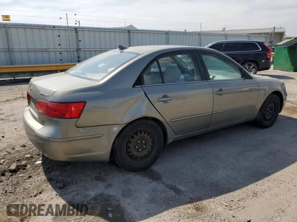 2009 Hyundai Sonata GLS with VIN 5NPET46C29H411454, listed as a Copart auction lot 68552255 with 252,975 mi miles and Non repairable. Bid and sale history available at DreamBid. Image 3.
